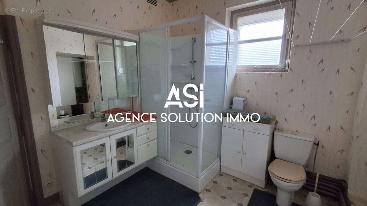 Maison de bourg de 216m²  sur un terrain de 1924m² proche de Villaines la Juhel - photo 8