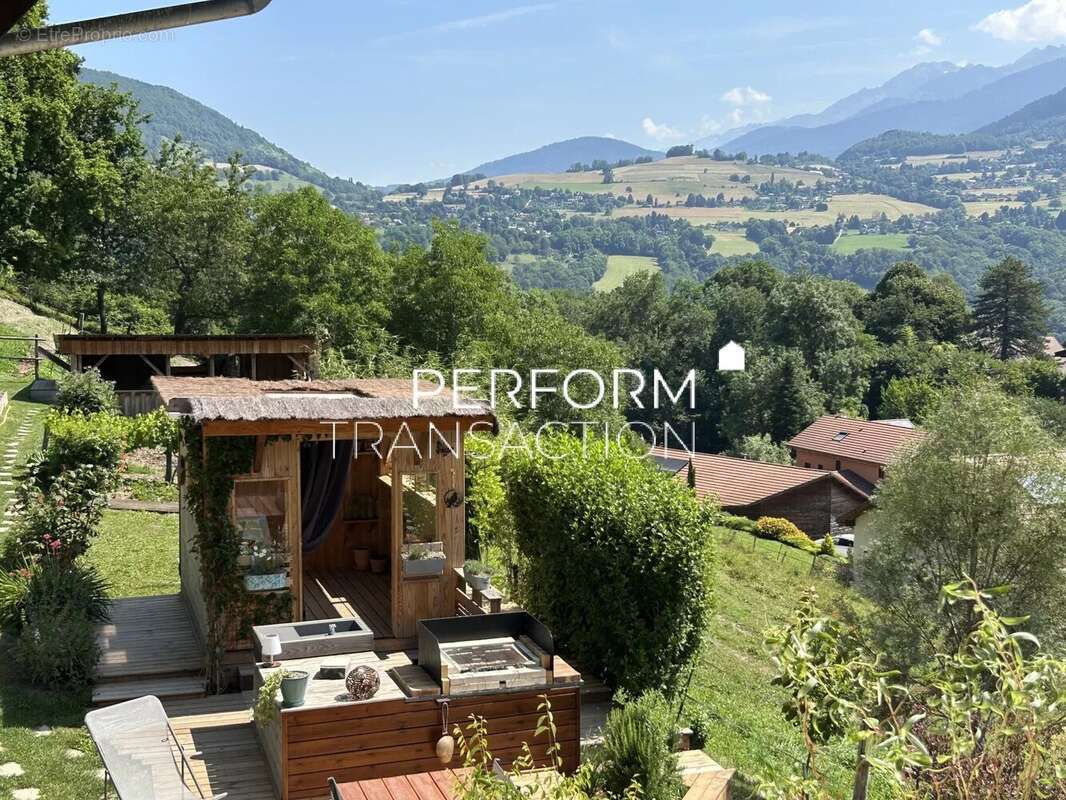 Maison à SAINT-MARTIN-D&#039;URIAGE