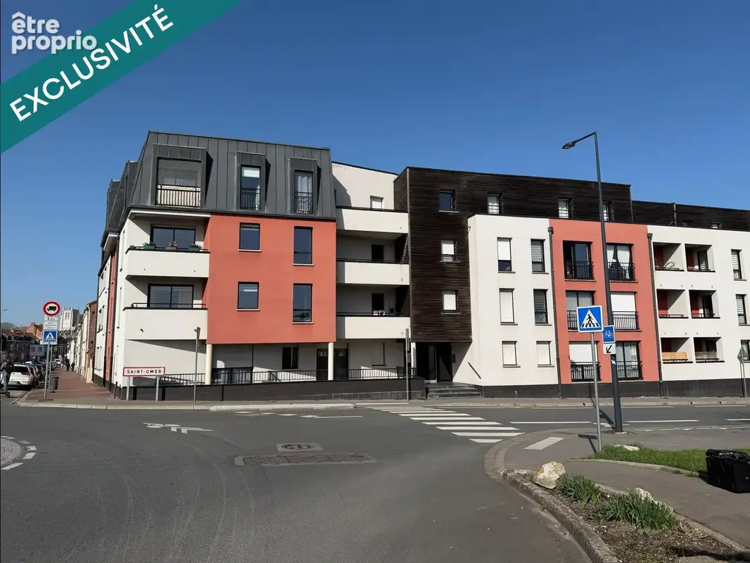 Photo 1 - Parking à SAINT-OMER