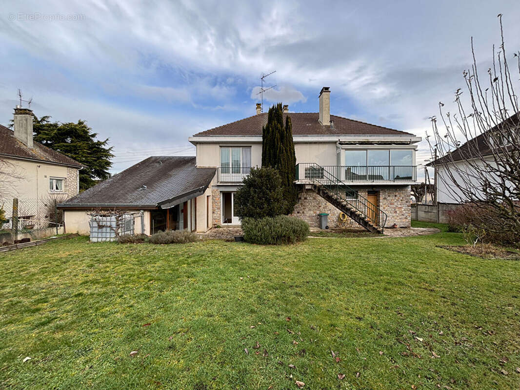 Maison à LA FERTE-BERNARD