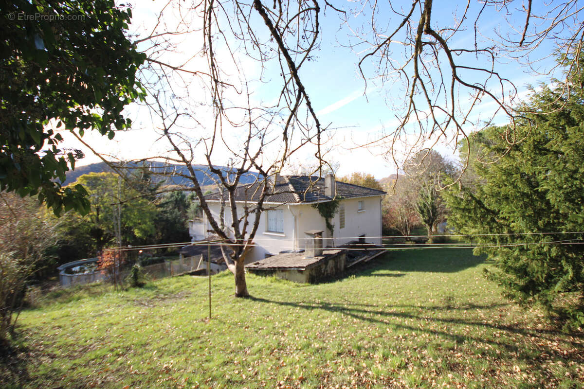 Maison à LAROQUE-D&#039;OLMES