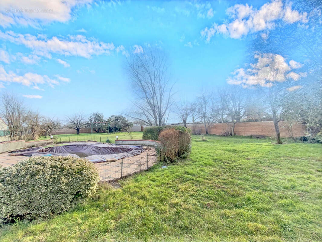 Maison à LAVERNOSE-LACASSE