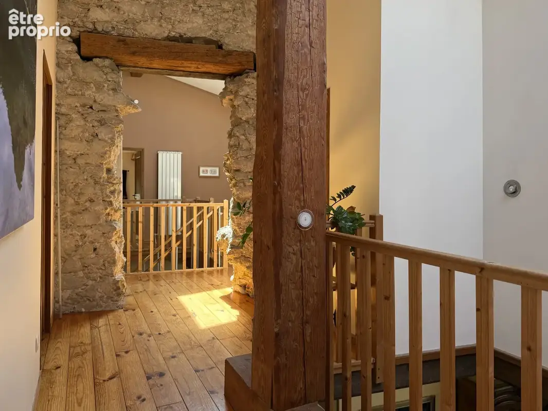 Domaine avec deux logements et des vues panoramiques - photo 12