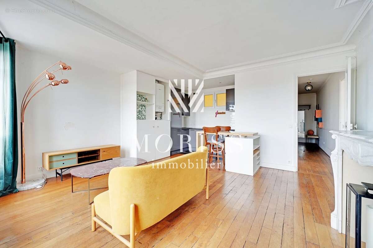 Appartement à PARIS-10E