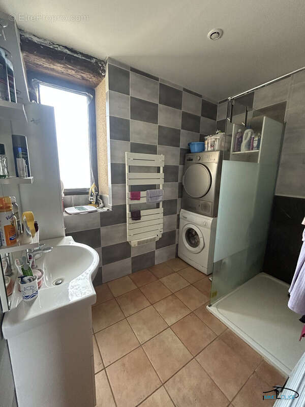 Maison à ANGLARS-SAINT-FELIX