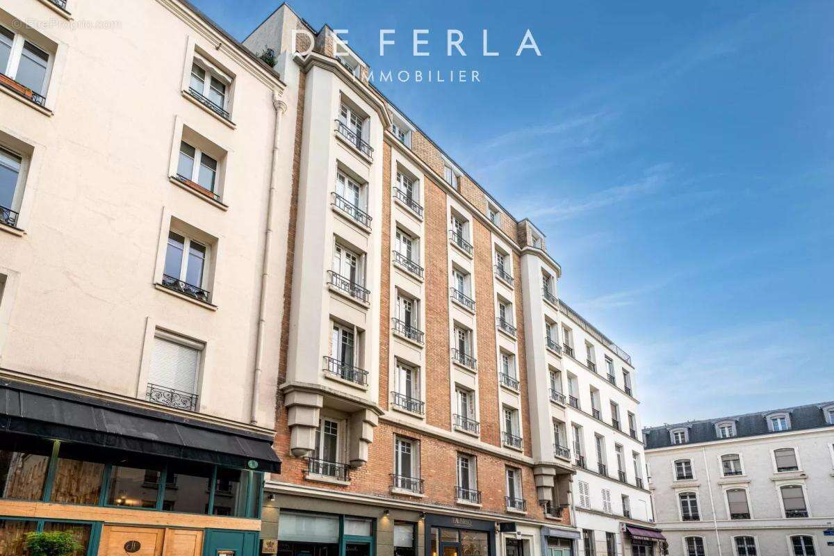 Appartement à PARIS-7E