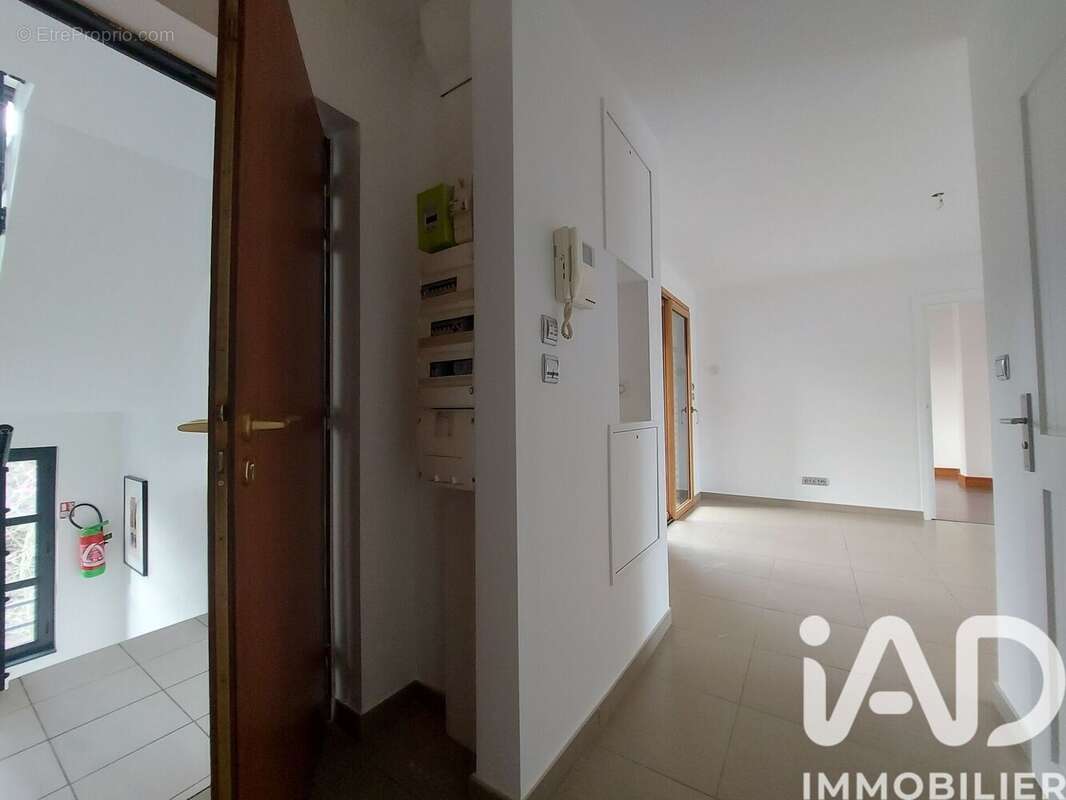 Appartement 52 m² à Croix  - photo 9