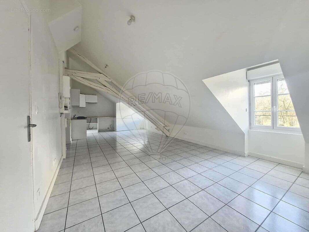 Appartement à POUGUES-LES-EAUX