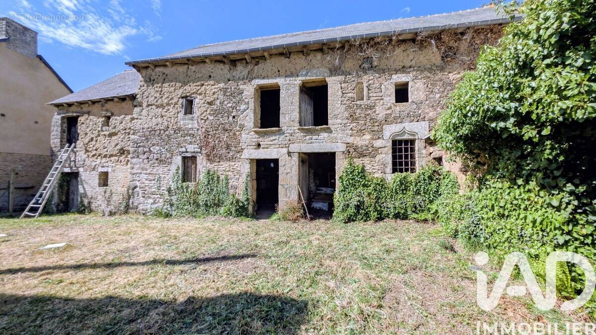 Photo 1 - Maison à SAINT-THUAL
