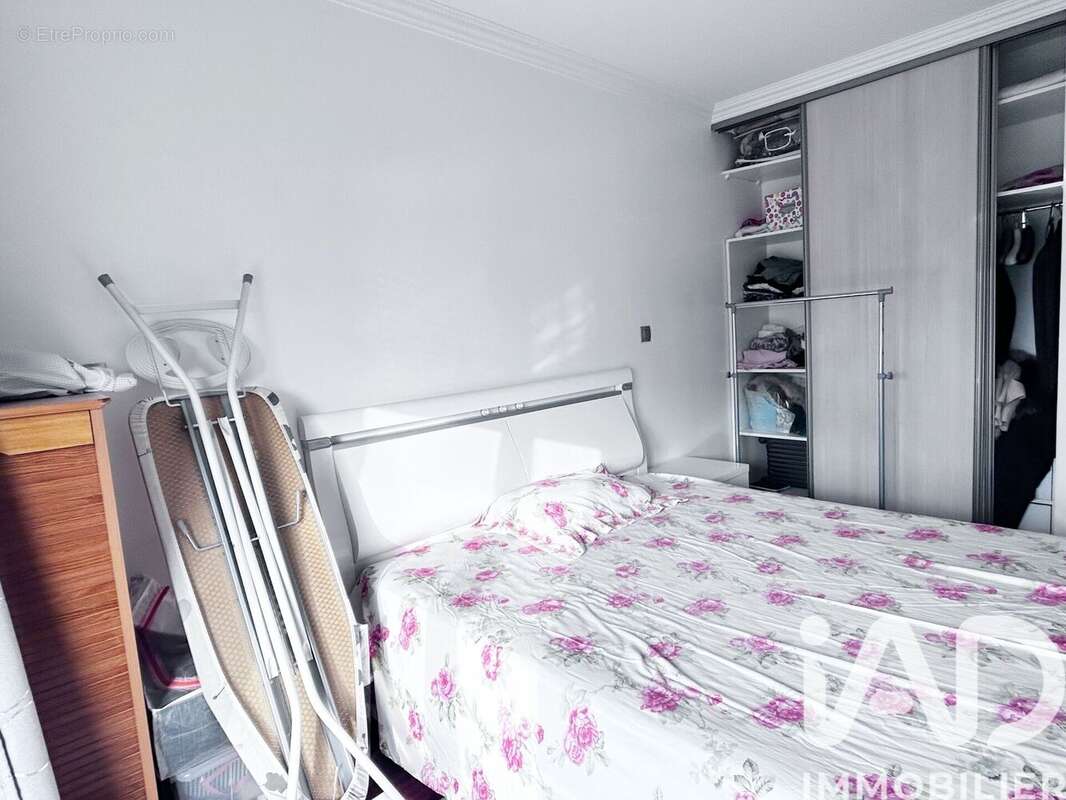 Photo 9 - Appartement à AUBERVILLIERS