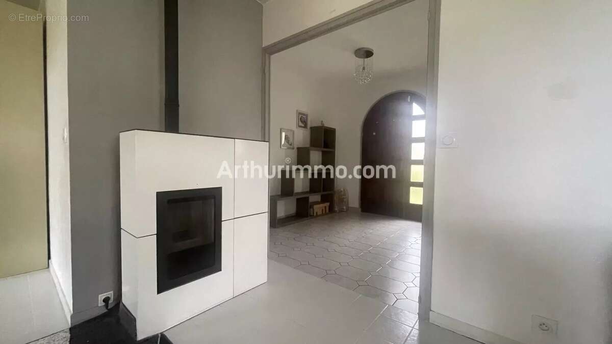 Maison à LONS-LE-SAUNIER