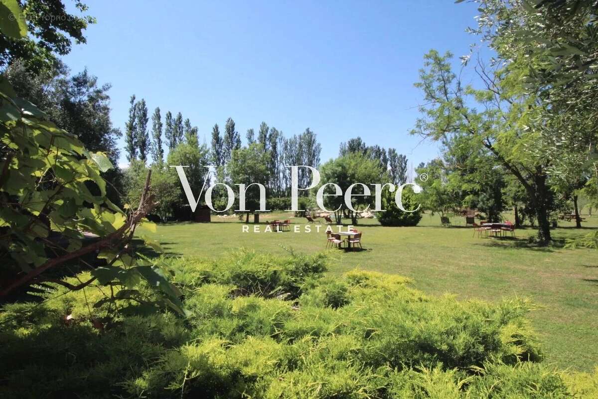 Maison provençale avec piscine et terrain - AVIGNON - photo 2