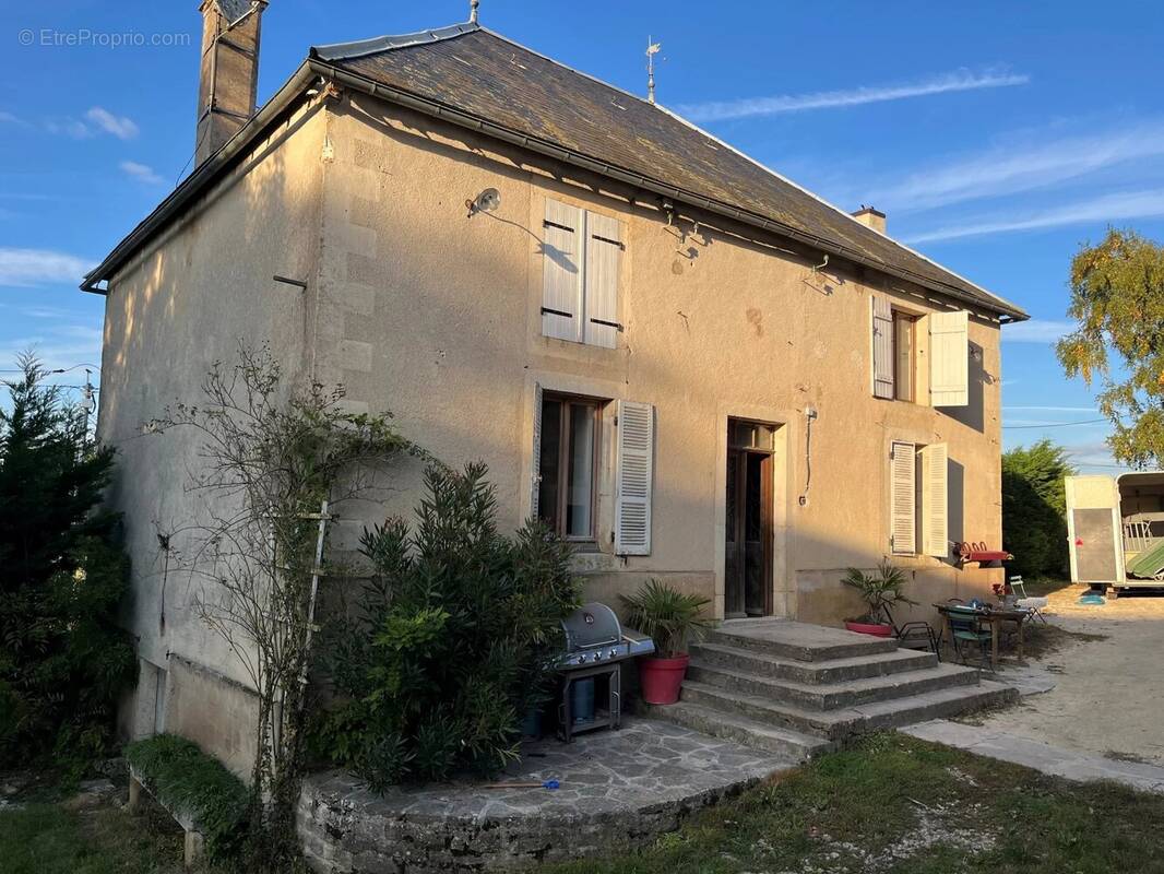 Maison à POUILLY-EN-AUXOIS