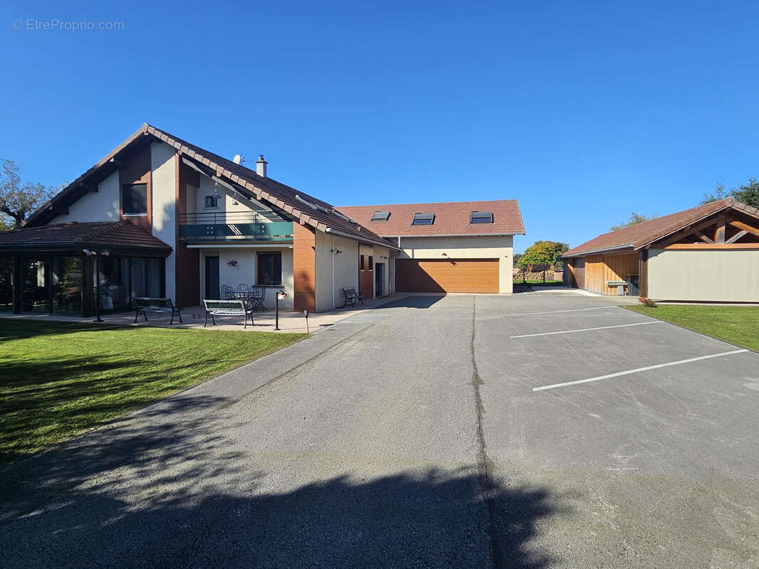 Maison à GRANDFONTAINE-SUR-CREUSE