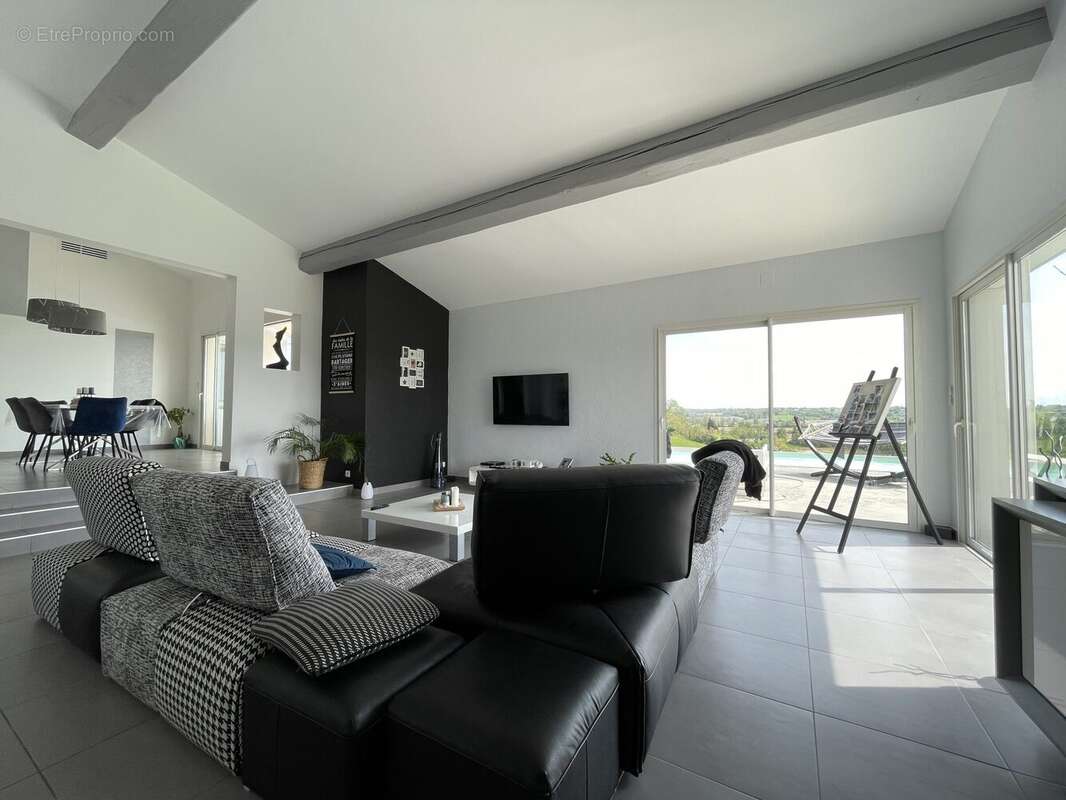 Maison 184 m² à Castelnau-Sur-Gupie  - photo 4