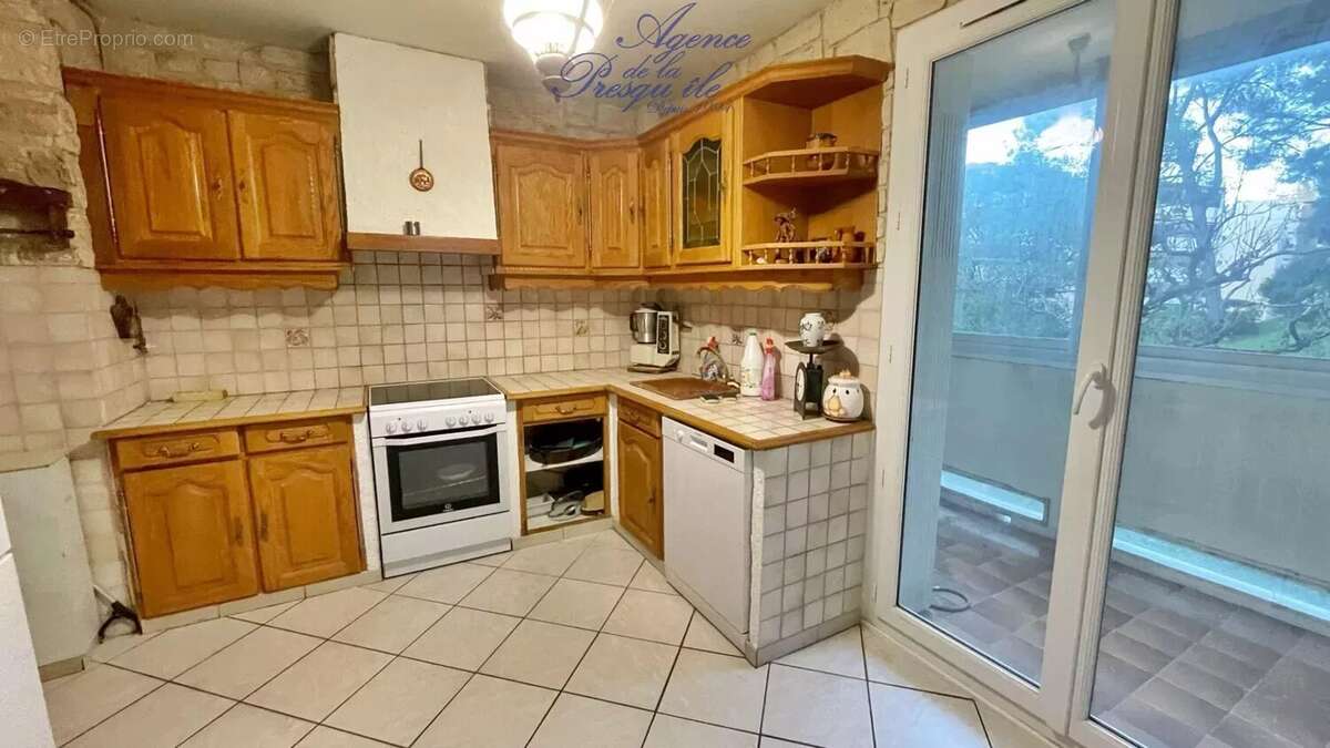 Appartement à HYERES