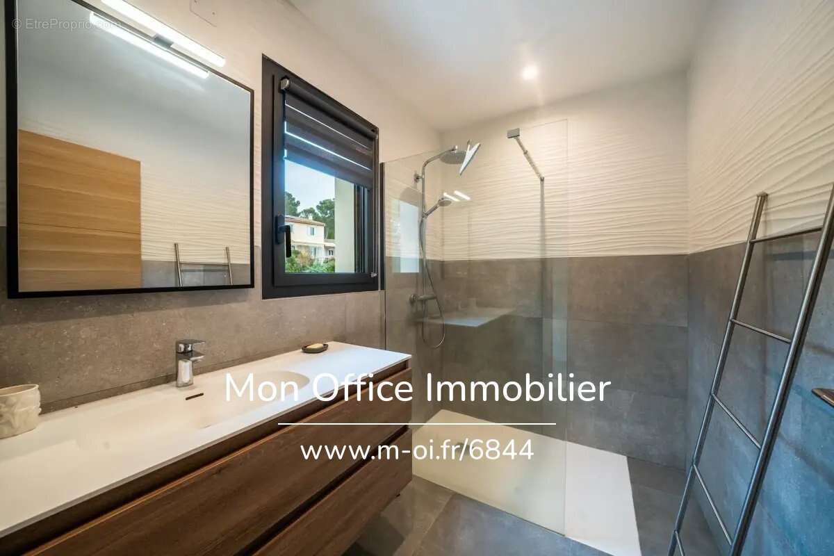 Référence : 6844-AUS - Maison contemporaine 201m² avec piscine - Ventabren - photo 14