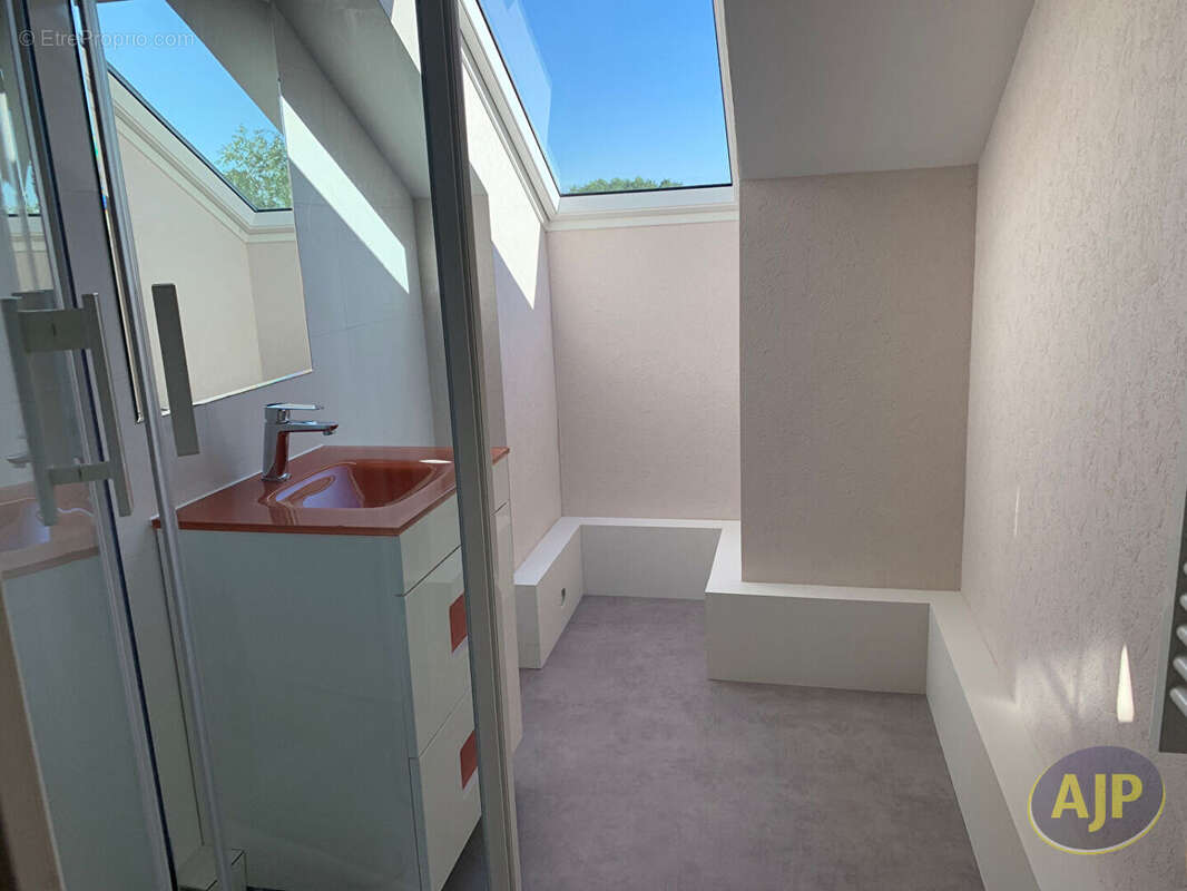 Appartement à SAINT-SEBASTIEN-SUR-LOIRE