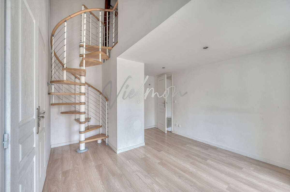 Appartement à VERSAILLES