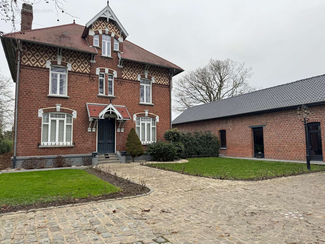 Maison à SAILLY-SUR-LA-LYS