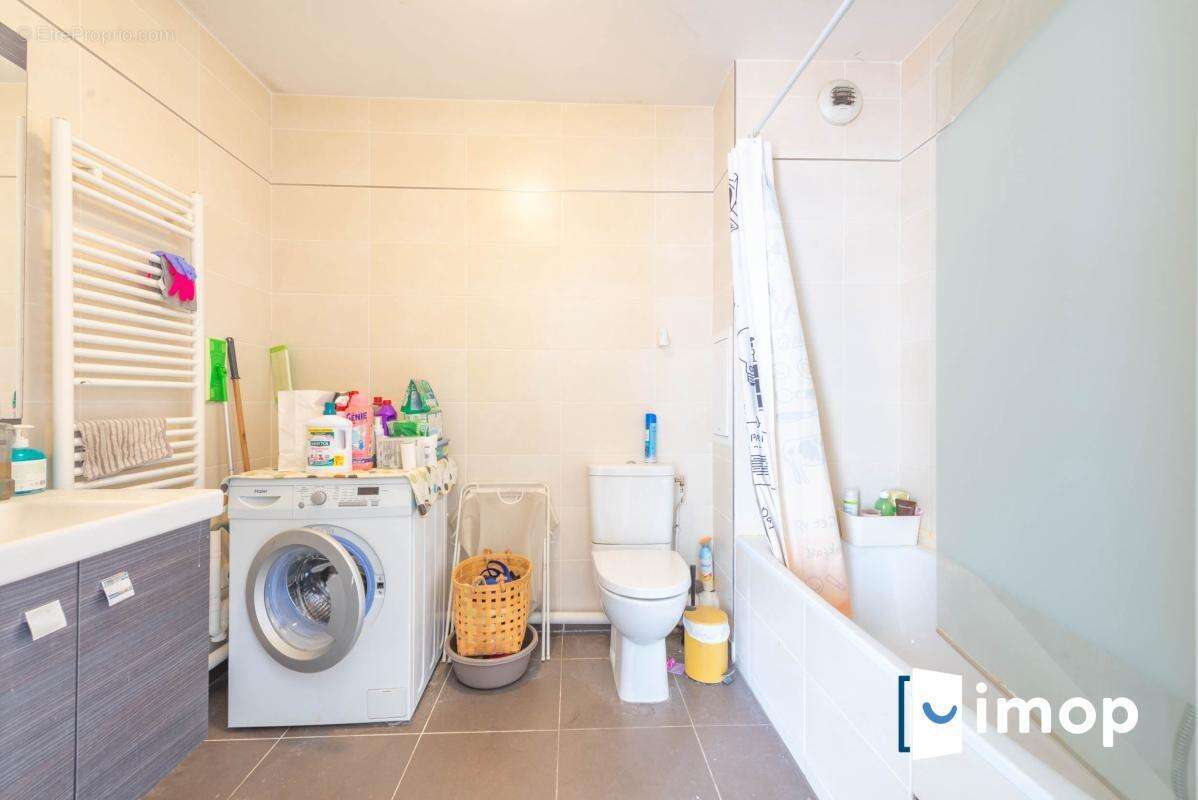 Appartement à NANTERRE