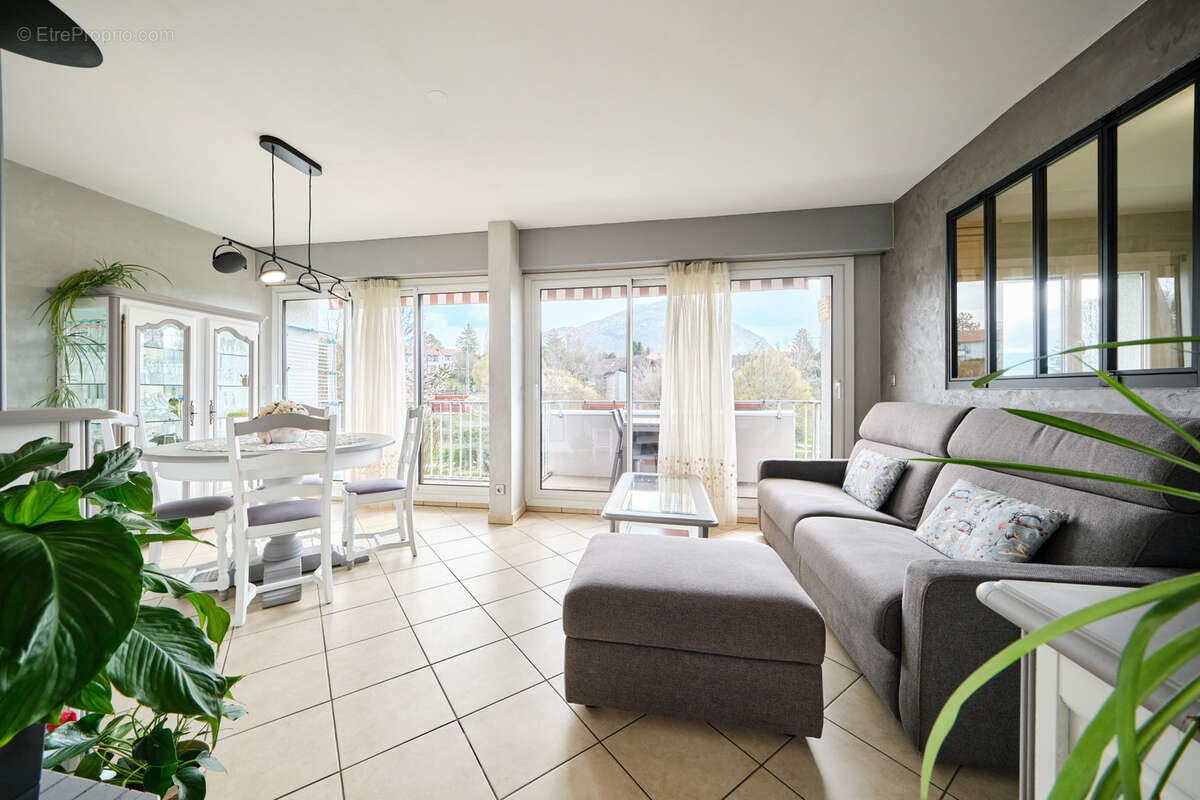 Appartement à ANNECY-LE-VIEUX