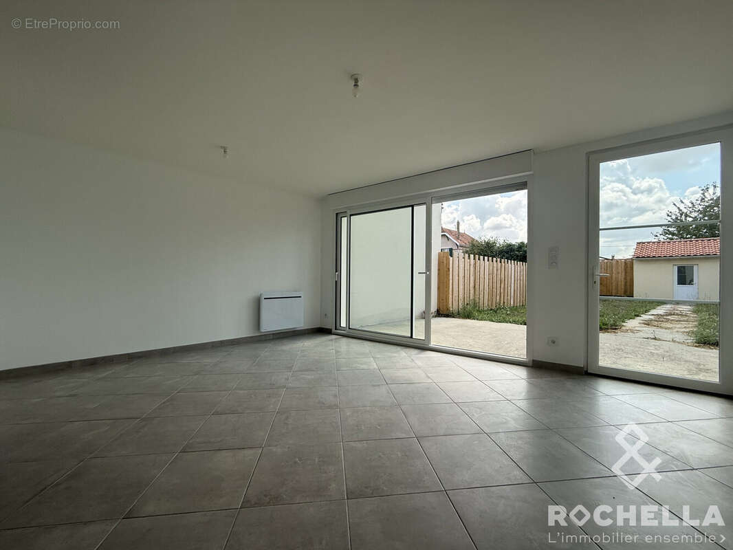 Maison 96 m² à Tonnay-Charente  - photo 4