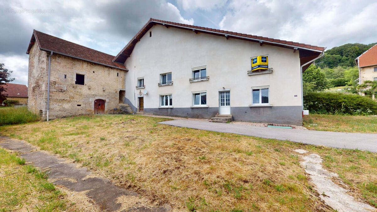Maison à VYT-LES-BELVOIR