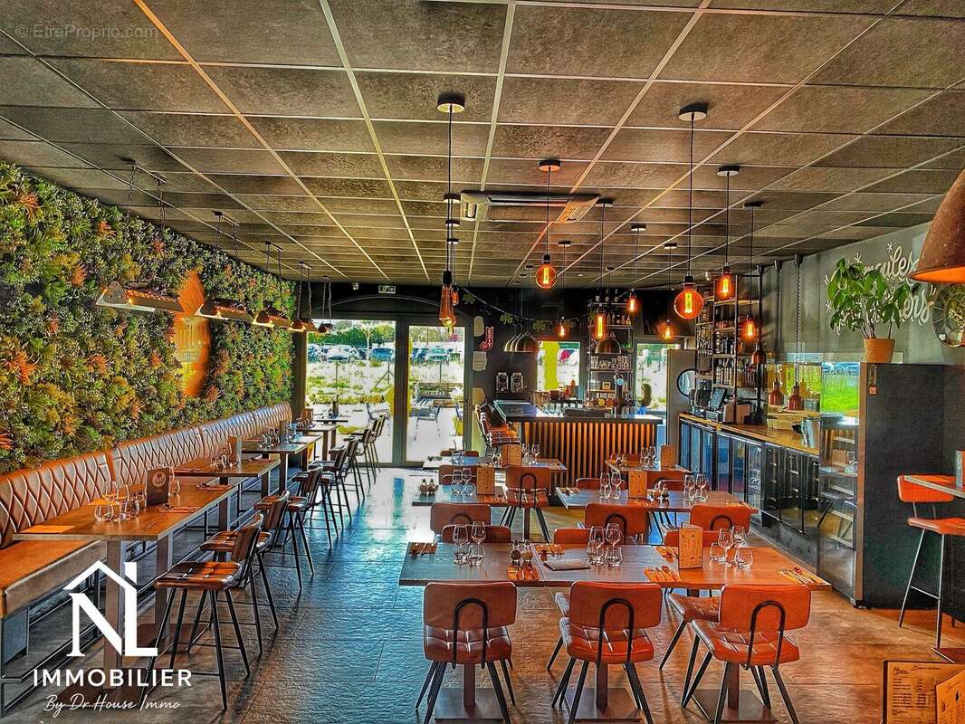 Commerce à GAREOULT