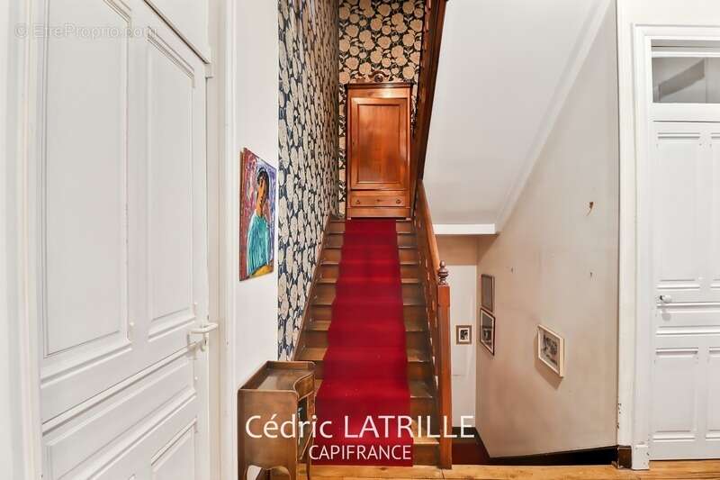 Maison Bourgeoise à vendre 11 pièces TARBES (65) - photo 13