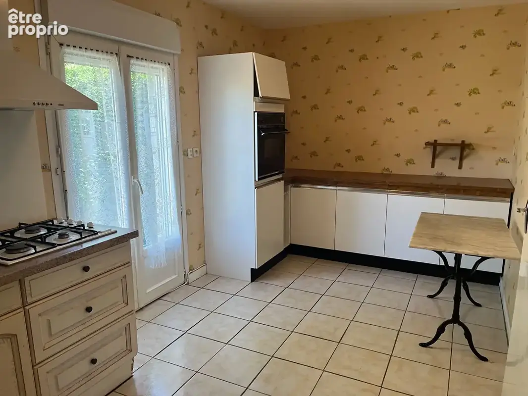 Maison familiale avec jardin et garage à SAUJON - photo 4