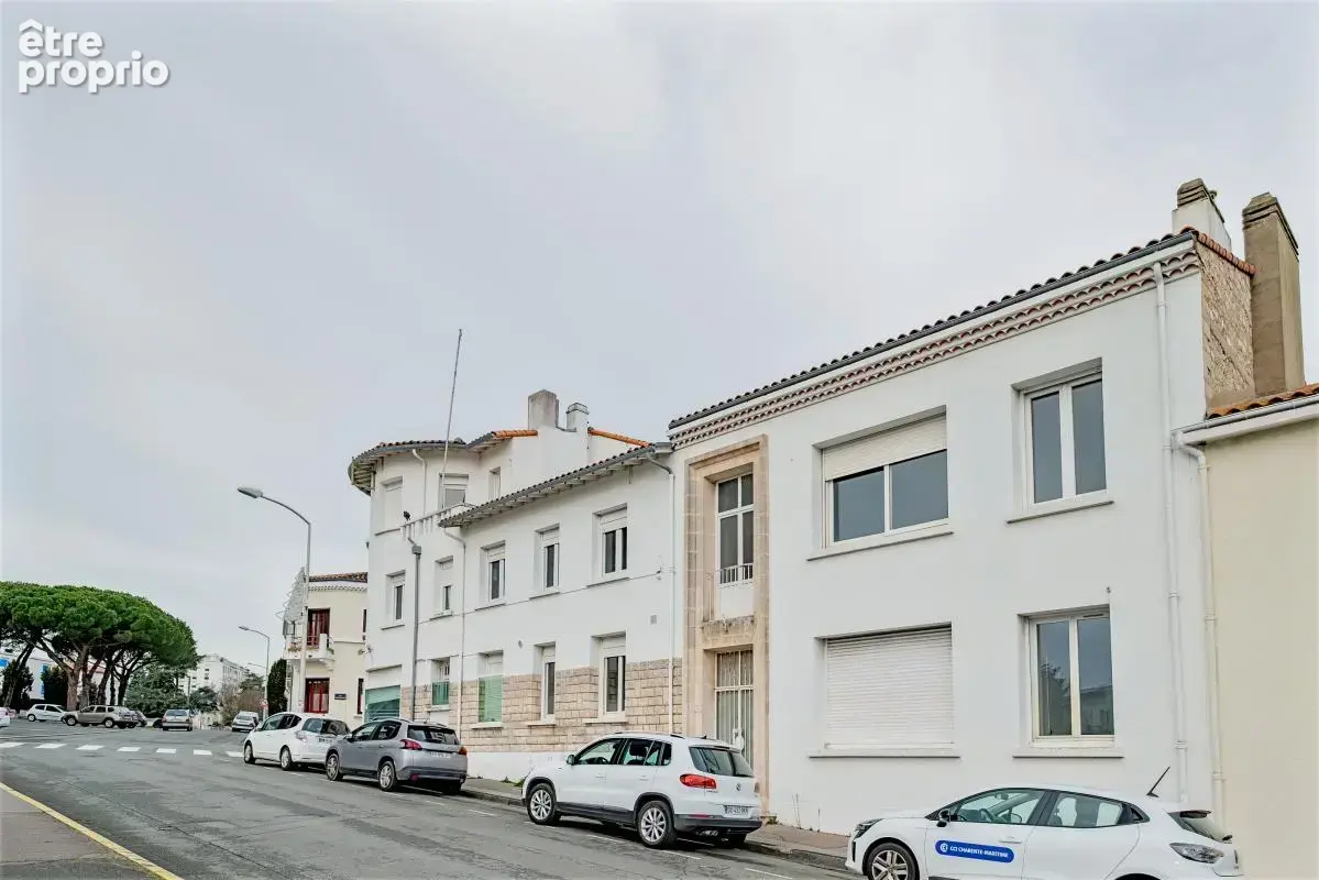 Immeuble - 577 m² - Royan (17) - photo 2