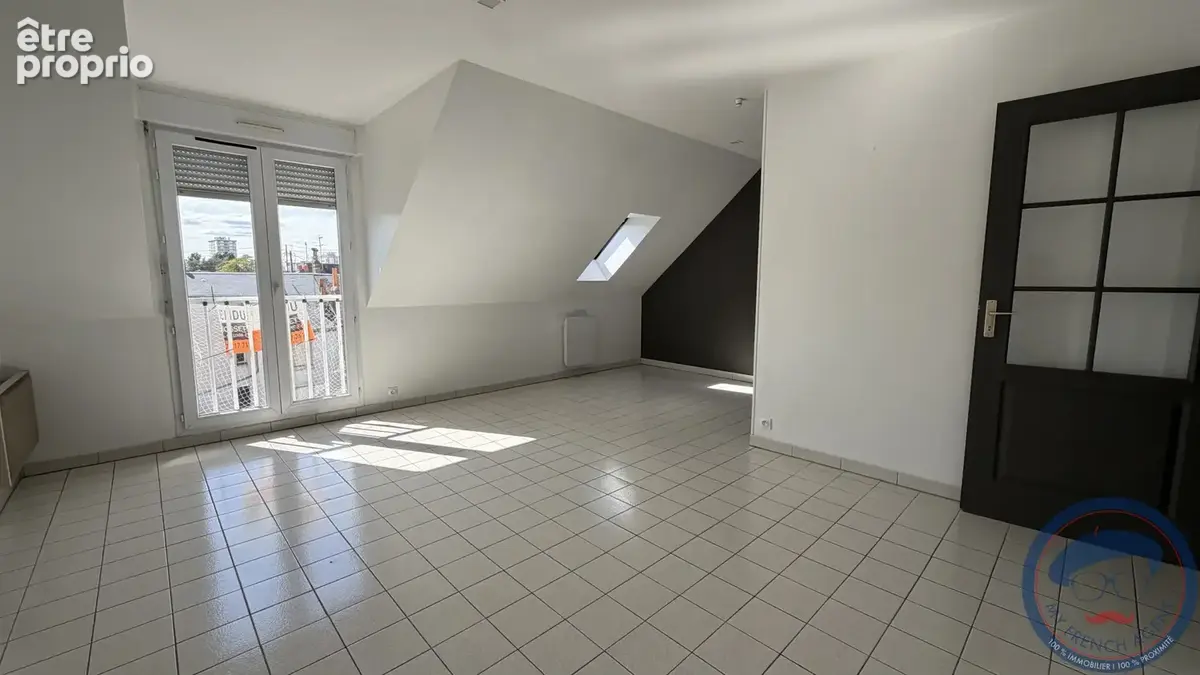 T2 37 m2   Dernier étage avec parking   Quartier Velpeau, Tours - photo 2