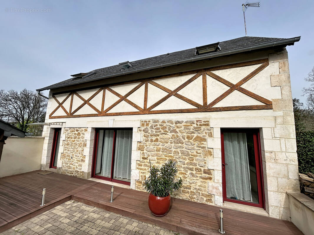 Maison à BRIGNAC-LA-PLAINE