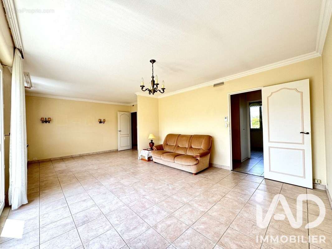 Maison 84 m² à Mormant  - photo 4