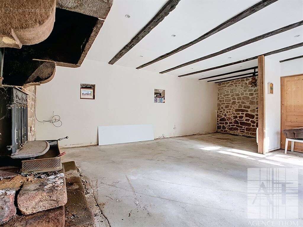 Maison à MEGRIT