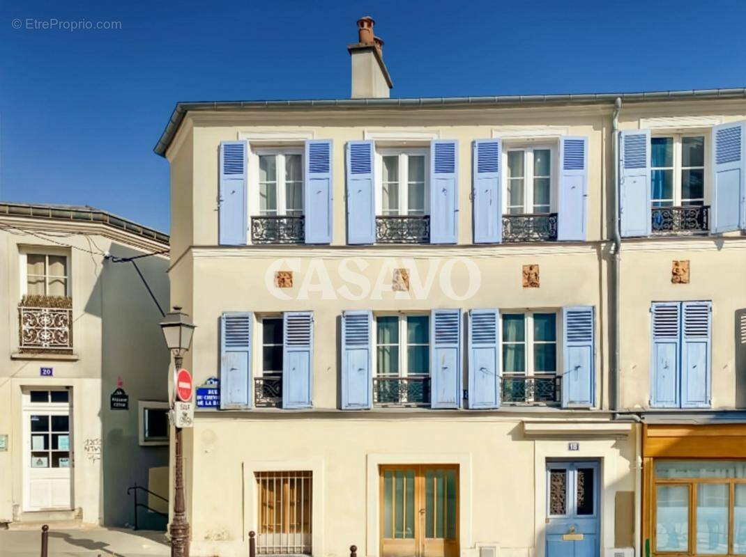 Appartement à PARIS-18E