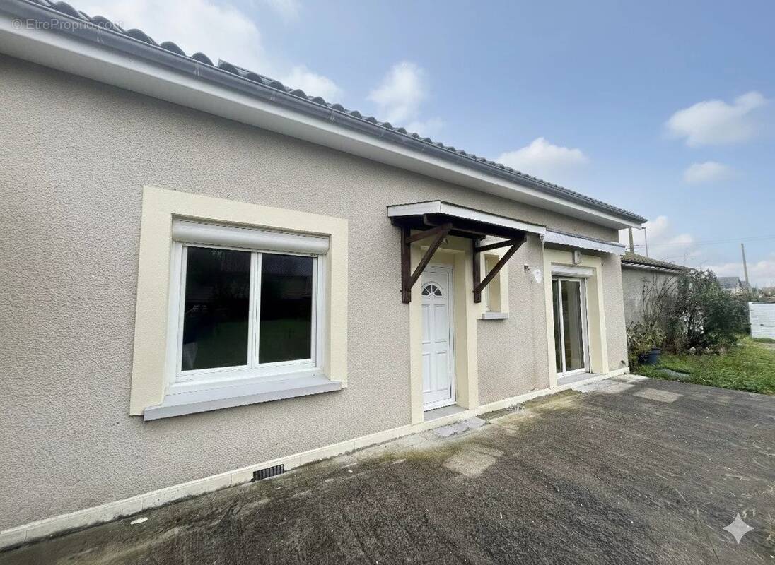 Maison à NAINTRE