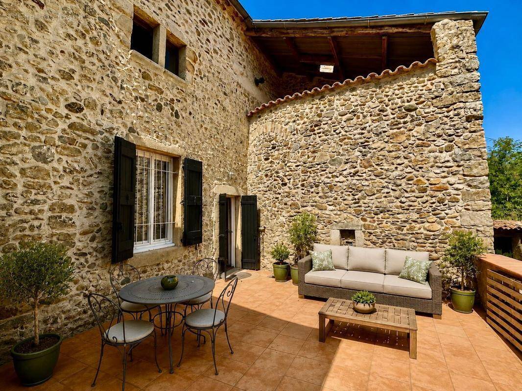 Maison à CENDRAS