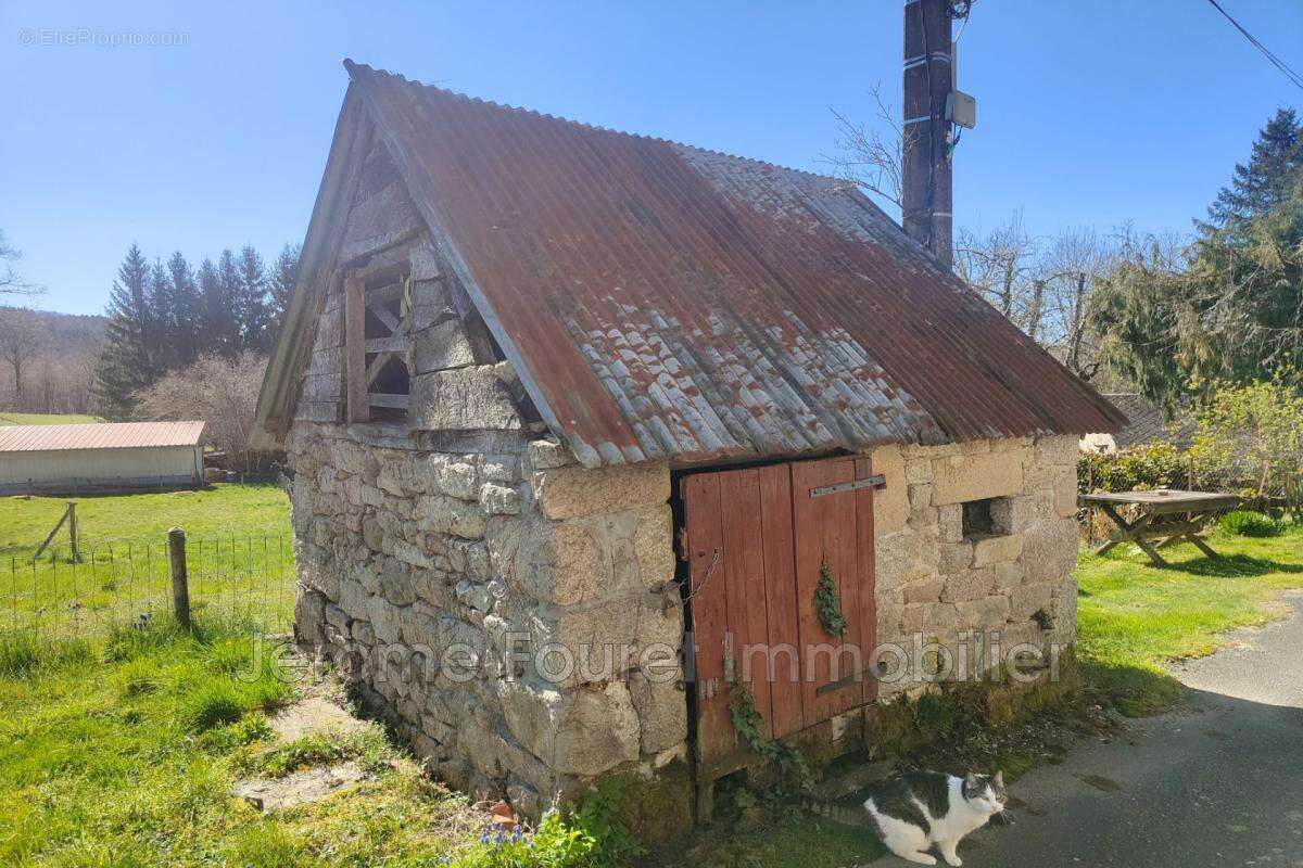 Maison à SOUDEILLES