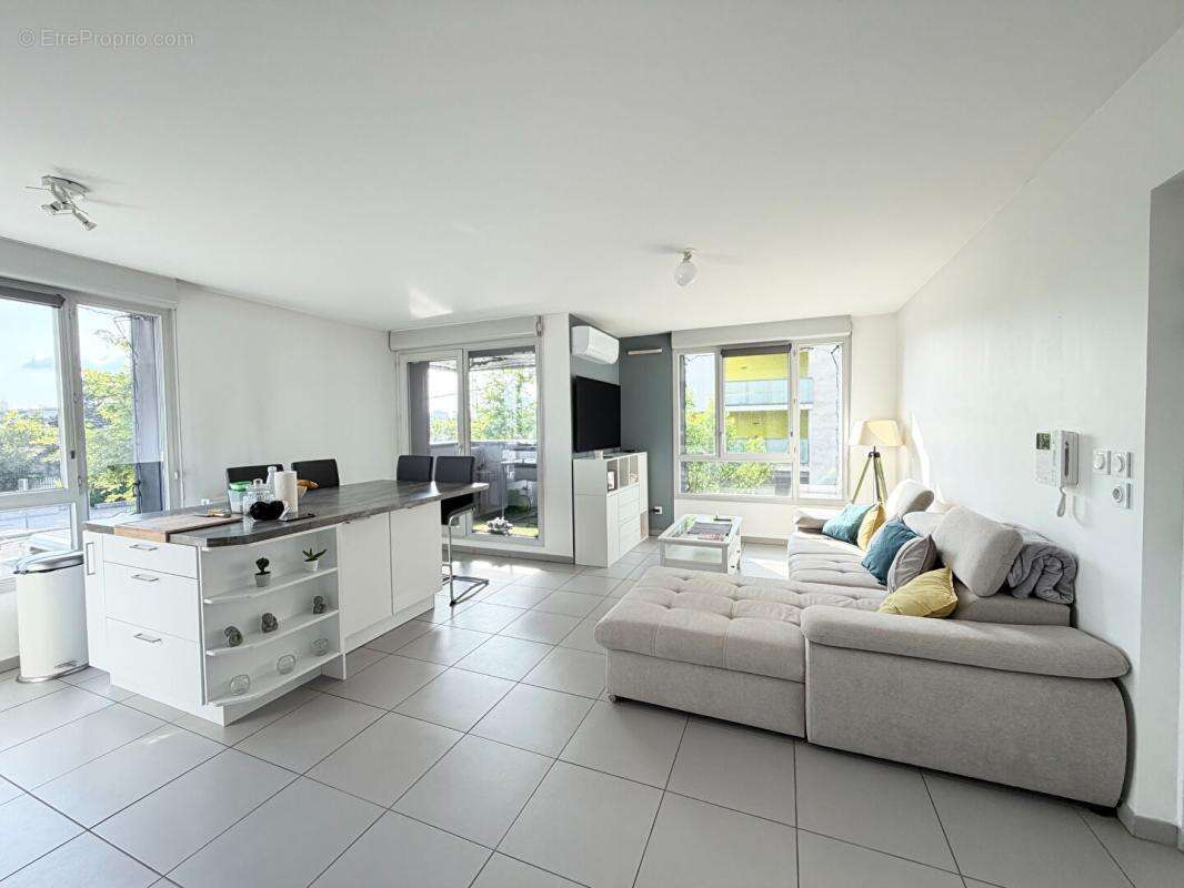Appartement à LYON-8E