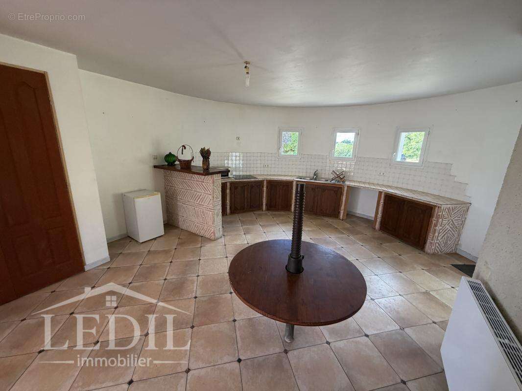 Maison, gîte et grand terrain en sortie de ville - photo 10
