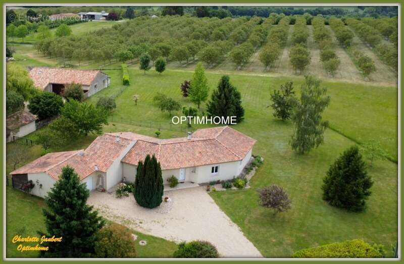 Maison à CHALAIS