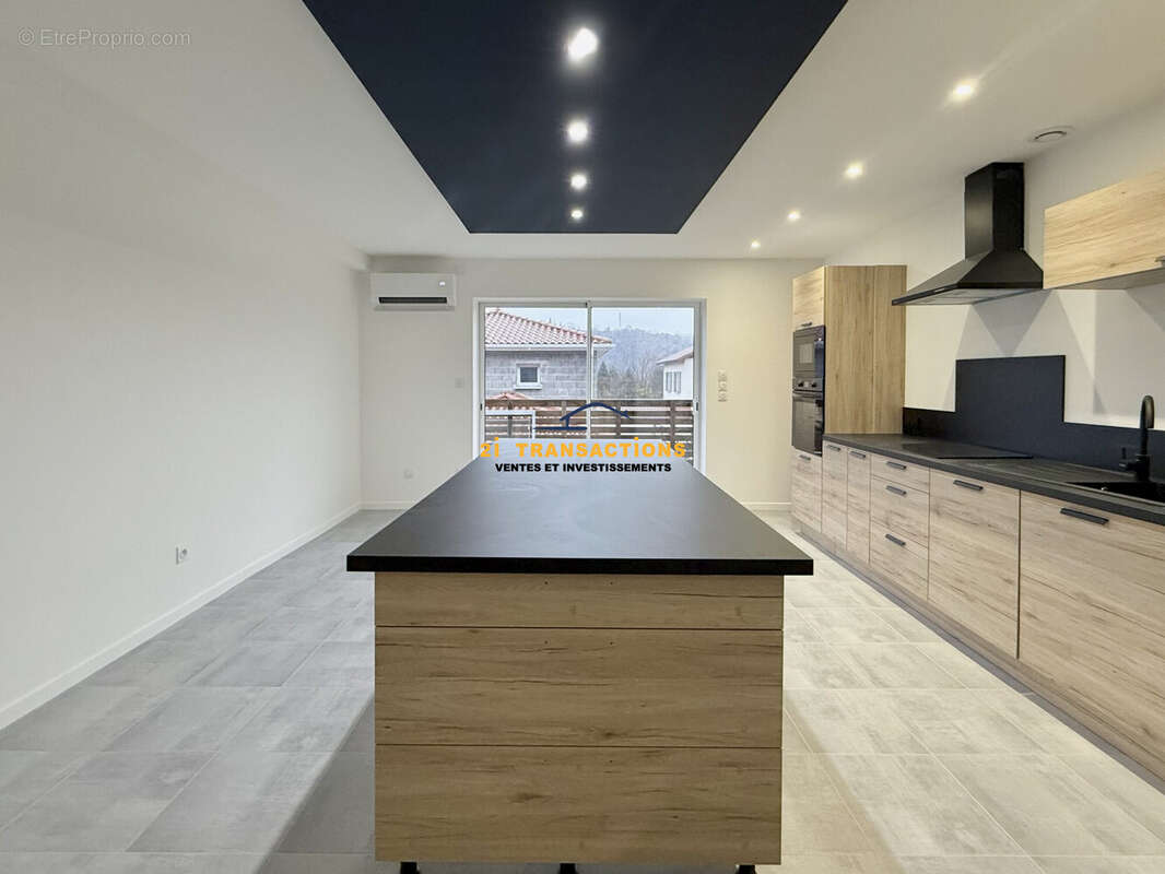 Appartement à LORETTE