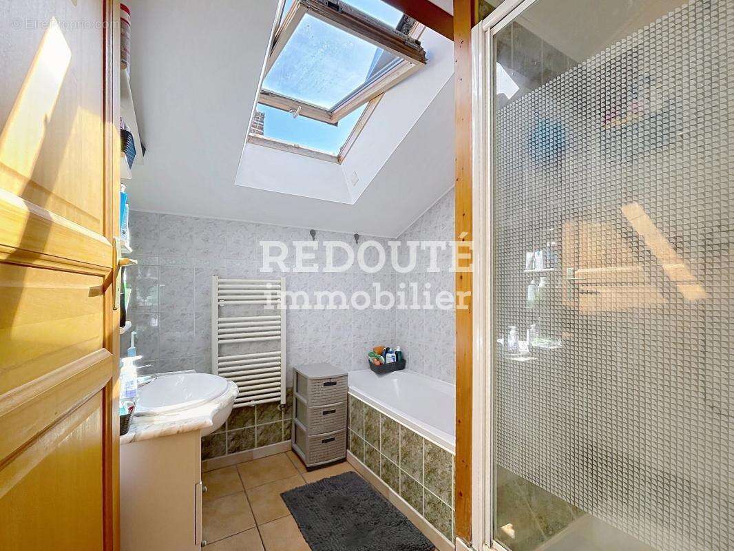 REIMS - À VENDRE - Avenue de LAON - Appartement duplex - photo 11