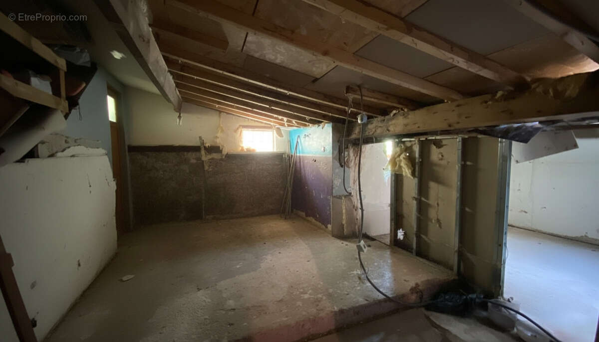 Maison ancienne 4 pièces au charme atypique en cœur de ville - photo 7