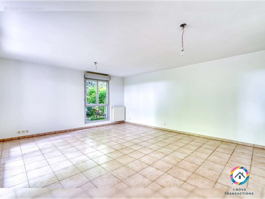 Appartement à NEUVILLE-SUR-SAONE