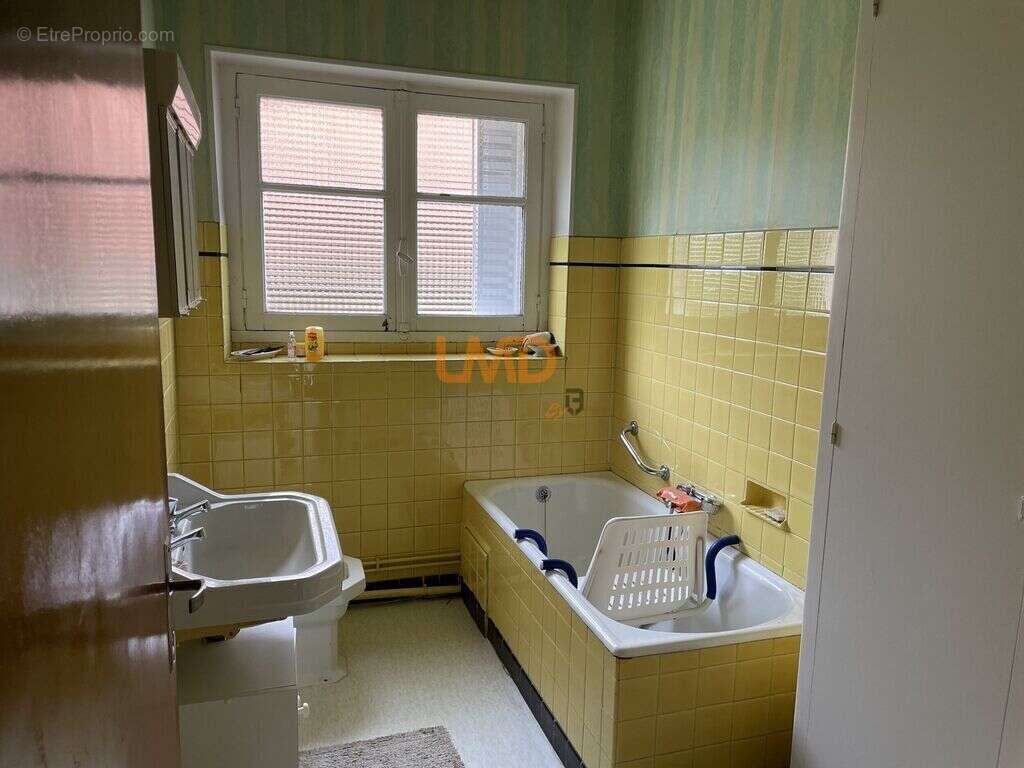 Maison à DECAZEVILLE