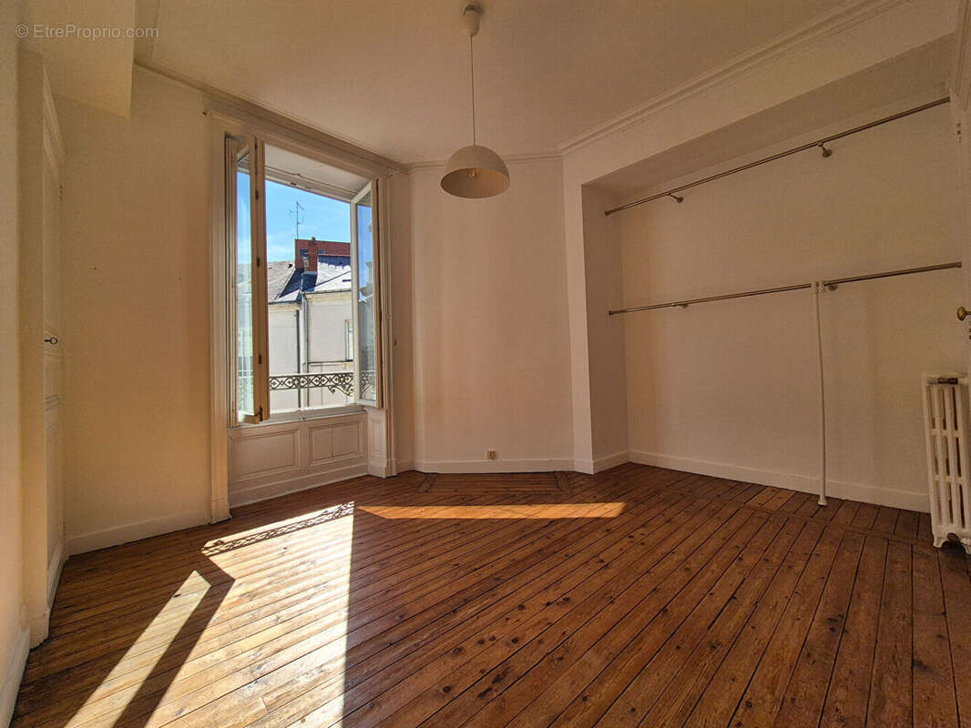 NANTES centre - bel appartement 5 pièces de 143 m² - photo 6