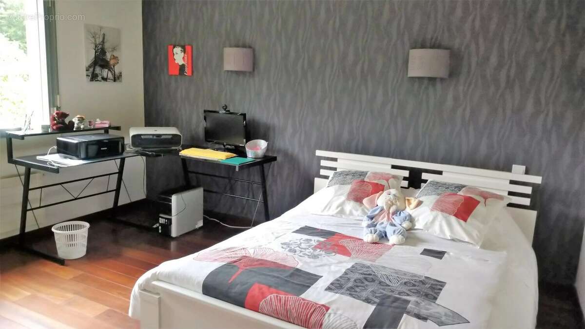 Maison à MONCOUTANT